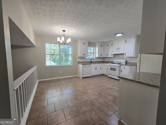 938 Iron Gate Boulevard, Jonesboro, GA 30238