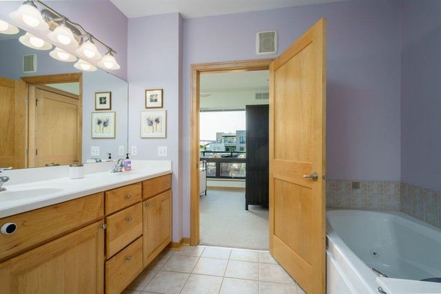 284 Spring Street 305, Saint Paul, MN 55102