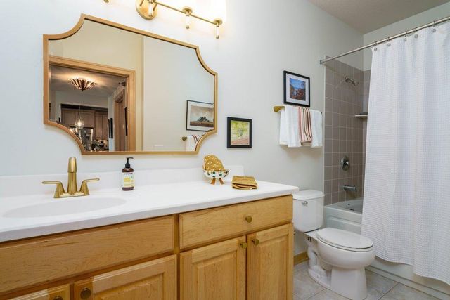 284 Spring Street 305, Saint Paul, MN 55102