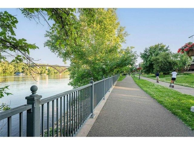 284 Spring Street 305, Saint Paul, MN 55102
