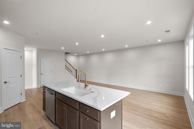 43305 FARRINGDON SQ, Broadlands, VA 20148