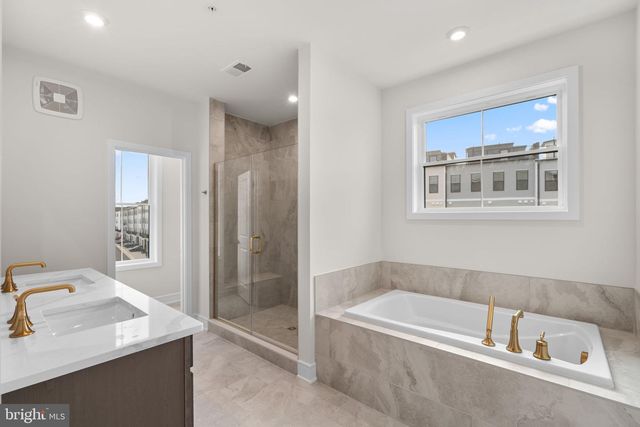 43305 FARRINGDON SQ, Broadlands, VA 20148