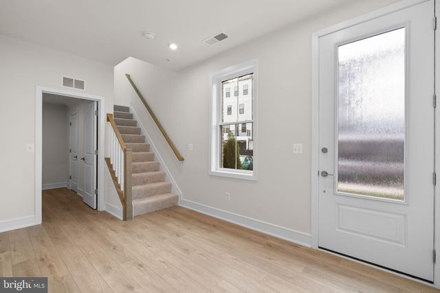 43305 FARRINGDON SQ, Broadlands, VA 20148