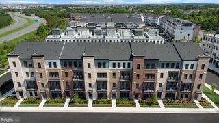 43305 FARRINGDON SQ, Broadlands, VA 20148