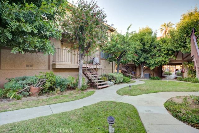 313 S Almansor 2, Alhambra, CA 91801