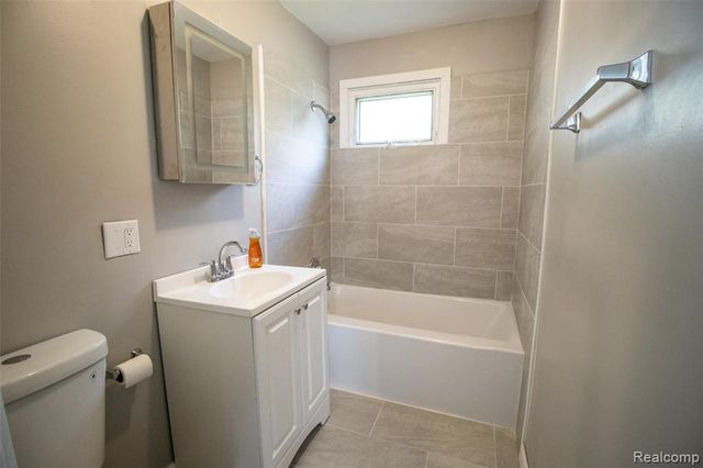 2829 Chicago Boulevard, Flint, MI 48503
