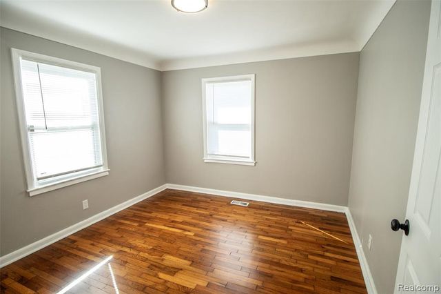 2829 Chicago Boulevard, Flint, MI 48503