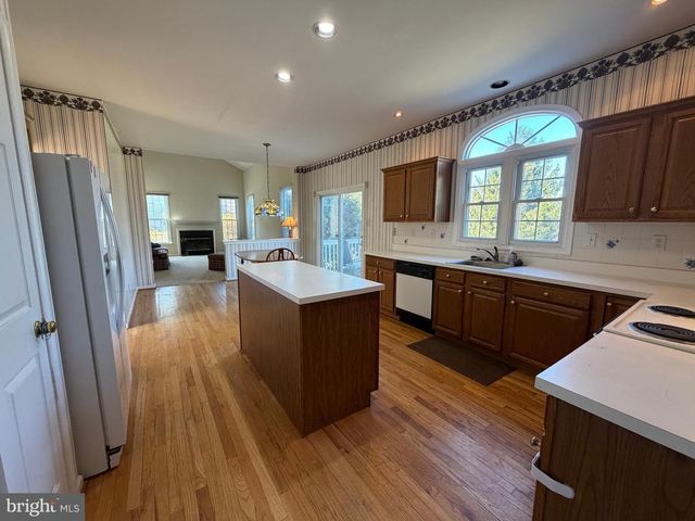 34 ASHLEA DR, Glenmoore, PA 19343