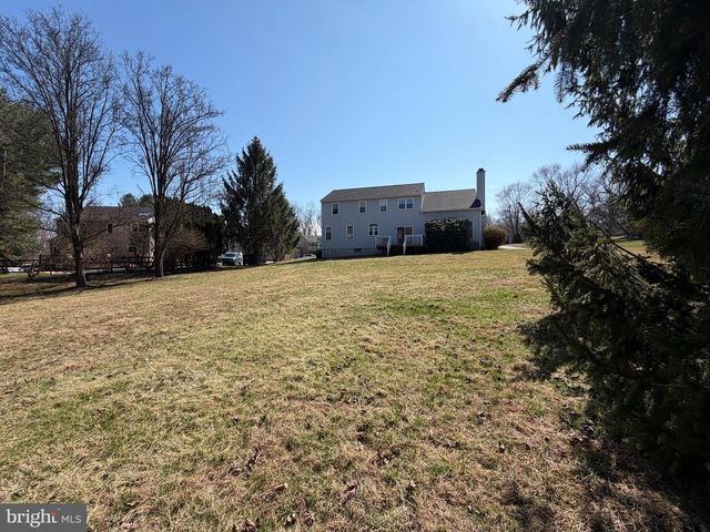 34 ASHLEA DR, Glenmoore, PA 19343