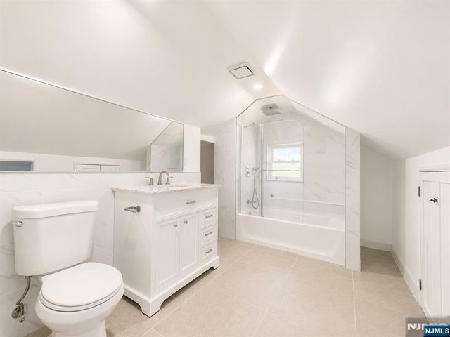 254 Midland Avenue, River Edge, NJ 07661
