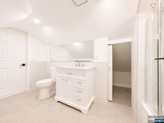 254 Midland Avenue, River Edge, NJ 07661