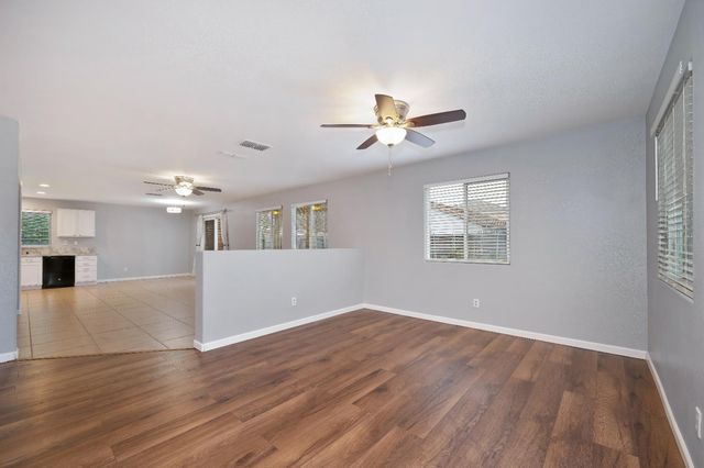 4376 Grafton Cir, Mather, CA 95655