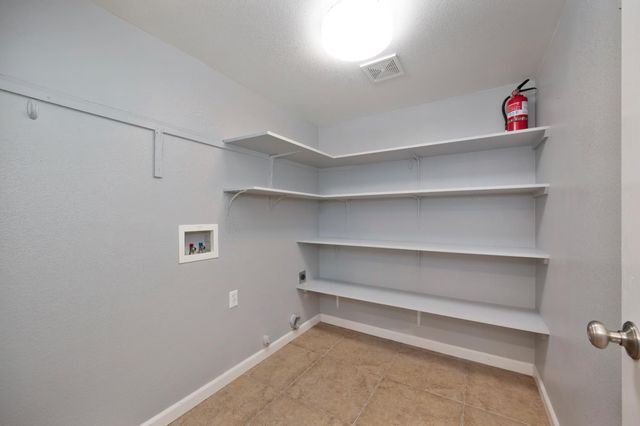 4376 Grafton Cir, Mather, CA 95655