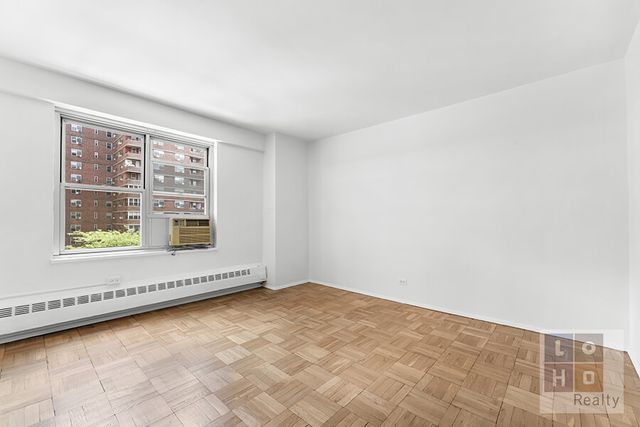 575 Grand St Apt 605, New York City, NY 10002