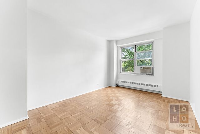 575 Grand St Apt 605, New York City, NY 10002