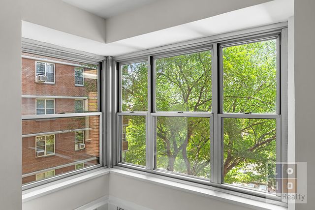 575 Grand St Apt 605, New York City, NY 10002