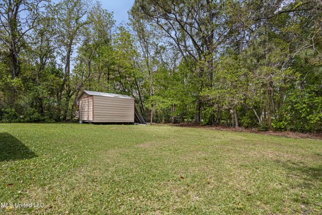 15401 Orleans Drive, Biloxi, MS 39532