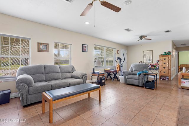 15401 Orleans Drive, Biloxi, MS 39532