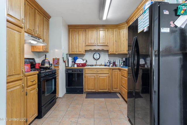 15401 Orleans Drive, Biloxi, MS 39532