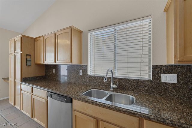 7544 Coral River Drive, Las Vegas, NV 89131