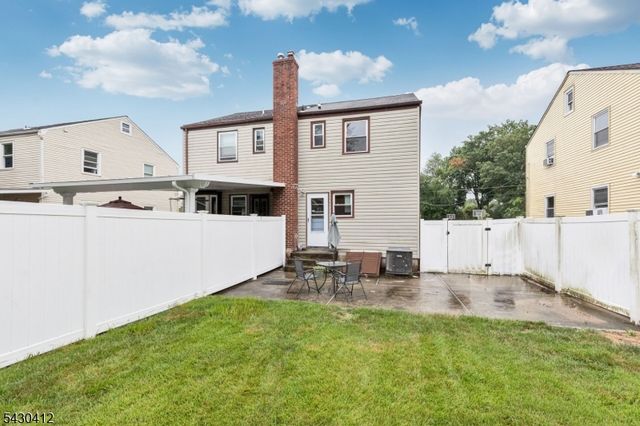 241 Windsor Ave, Westfield Town, NJ 07090