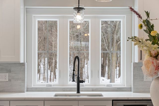 29 Thornton Street, Mendon, MA 01756