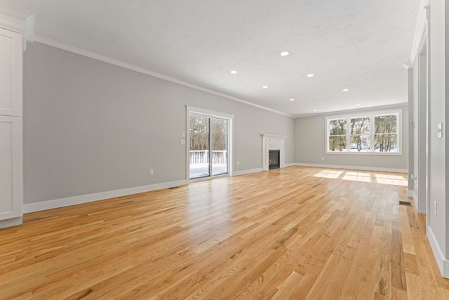 29 Thornton Street, Mendon, MA 01756