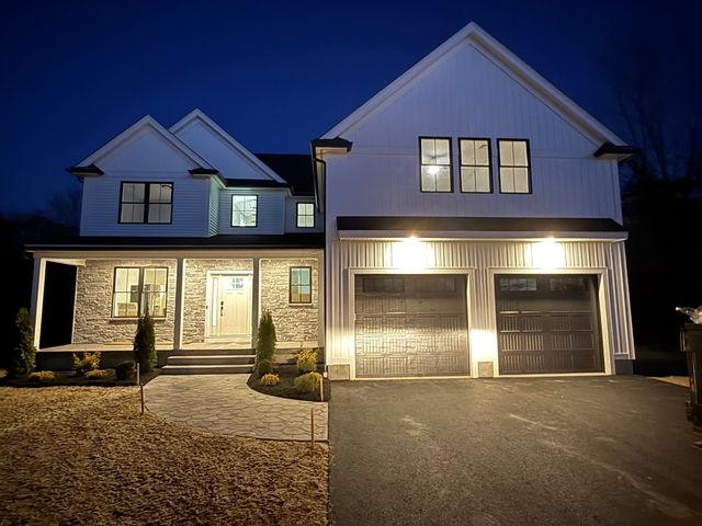 29 Thornton Street, Mendon, MA 01756