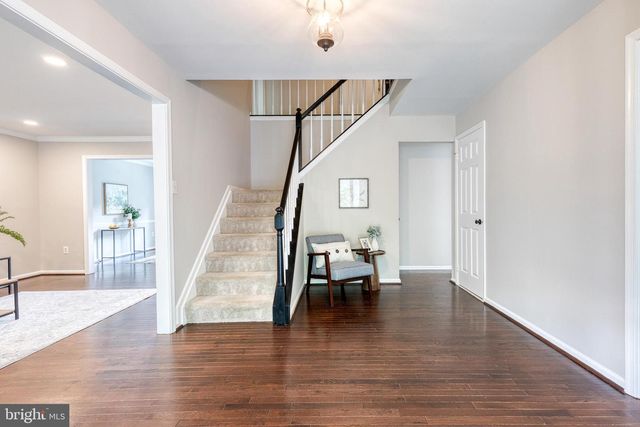 15 ENGLISH ELM, Catonsville, MD 21228