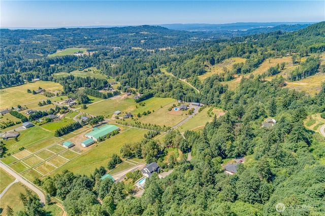 393 Hansen EXT Road, Woodland, WA 98674