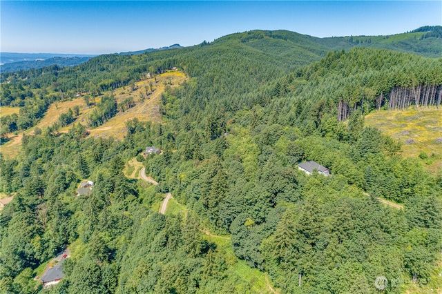 393 Hansen EXT Road, Woodland, WA 98674