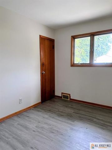 1710 Lincoln Highway, Edison, NJ 08817