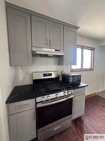 1710 Lincoln Highway, Edison, NJ 08817