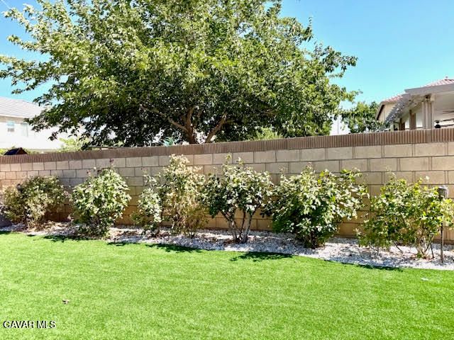 43220 Echard Avenue, Lancaster, CA 93536