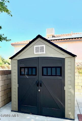 43220 Echard Avenue, Lancaster, CA 93536