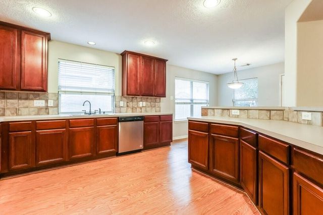 27 Orchid Grove Place, The Woodlands, TX 77385