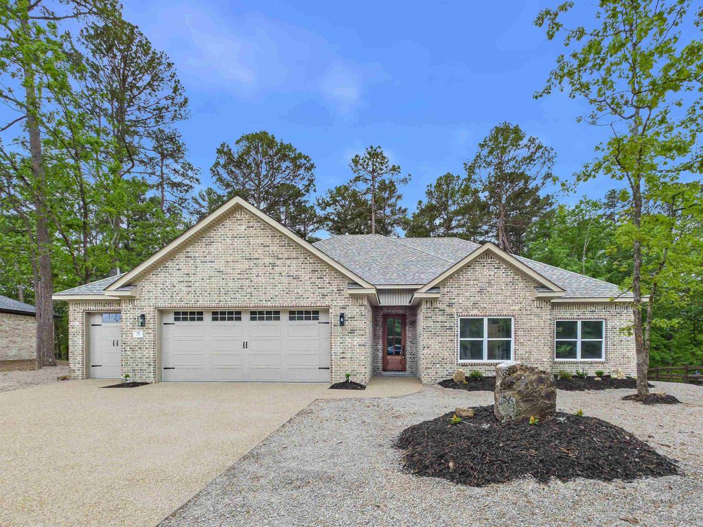 75 Sergio Way, Hot Springs Village, AR 71909