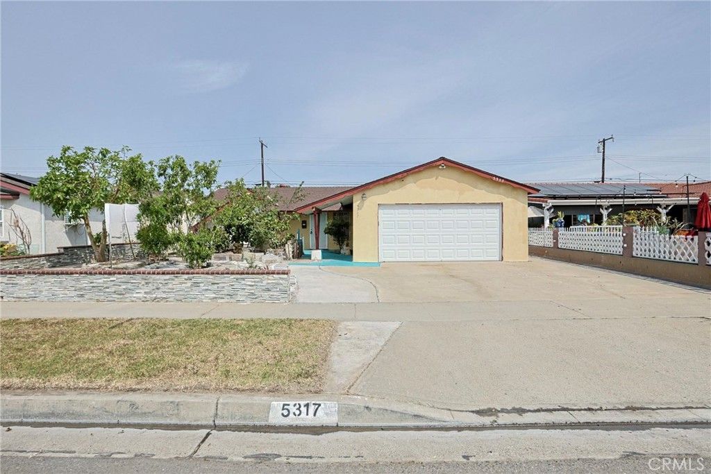 5317 W Henderson Place, Santa Ana, CA 92704