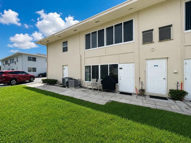 115 S South Boulevard 2c, Boynton Beach, FL 33435