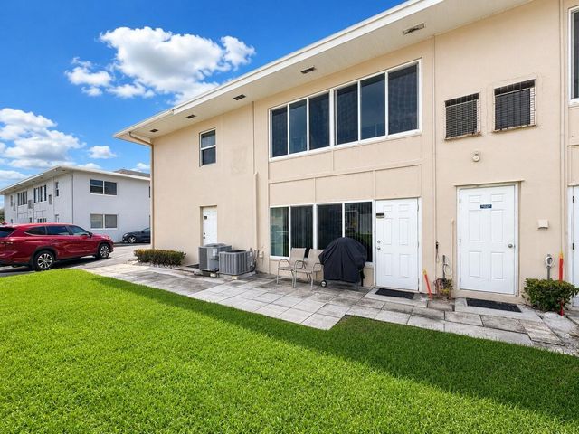 115 S South Boulevard 2c, Boynton Beach, FL 33435