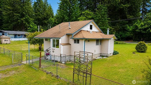 4320 Black Lake Belmore Road SW, Olympia, WA 98512