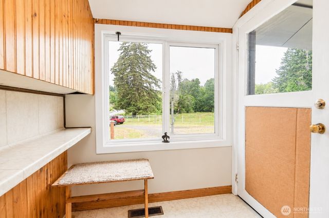 4320 Black Lake Belmore Road SW, Olympia, WA 98512
