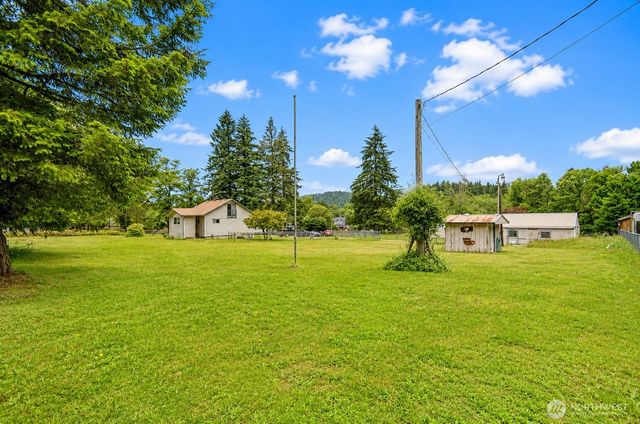 4320 Black Lake Belmore Road SW, Olympia, WA 98512