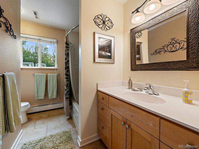 2490 S Holly Place, Denver, CO 80222