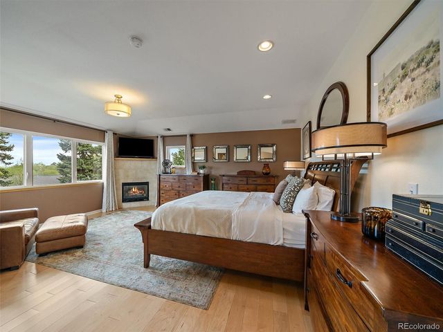 2490 S Holly Place, Denver, CO 80222