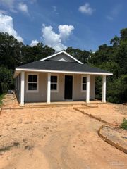 2419 N L St, Pensacola, FL 32501