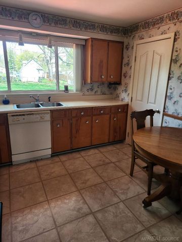 1639 Mcpherson Street, Port Huron, MI 48060