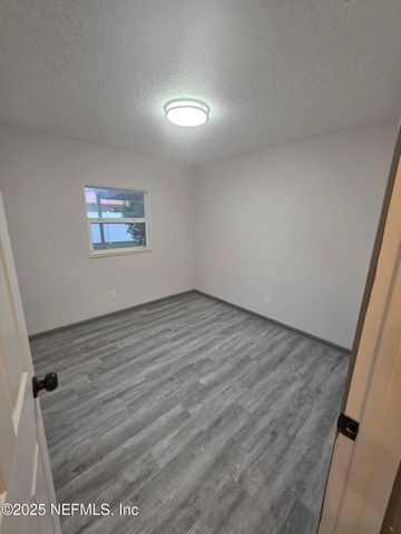 2841 DAFFODIL Circle W, Jacksonville, FL 32246