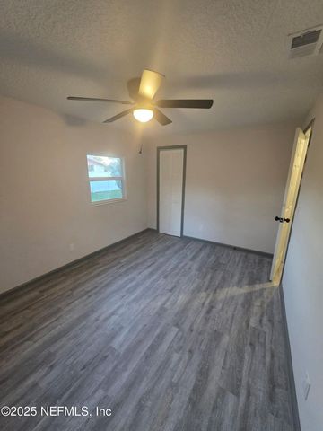 2841 DAFFODIL Circle W, Jacksonville, FL 32246