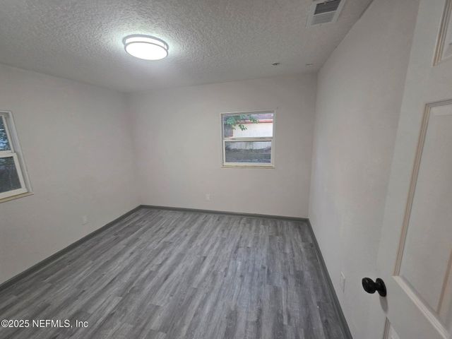 2841 DAFFODIL Circle W, Jacksonville, FL 32246